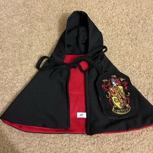 small dog or cat pet costume gryffindor cape